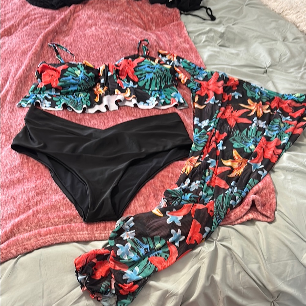 3 - piece bikini and sheer tie wrap. Floral Ruffle Bikini Set with Black Bottoms